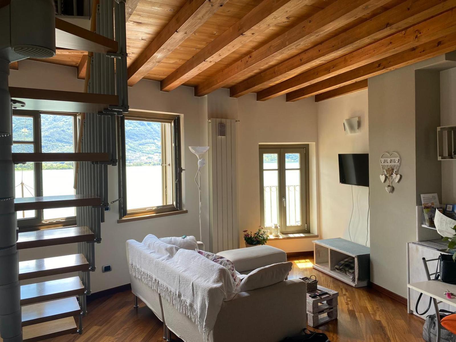 Casa Marina Διαμέρισμα Lovere Εξωτερικό φωτογραφία